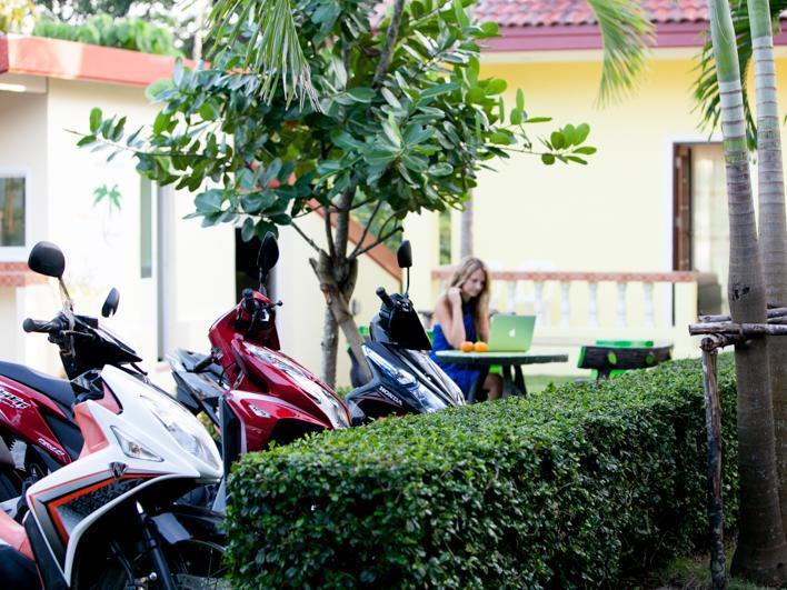 Lucky Lek Resort Rawai Экстерьер фото