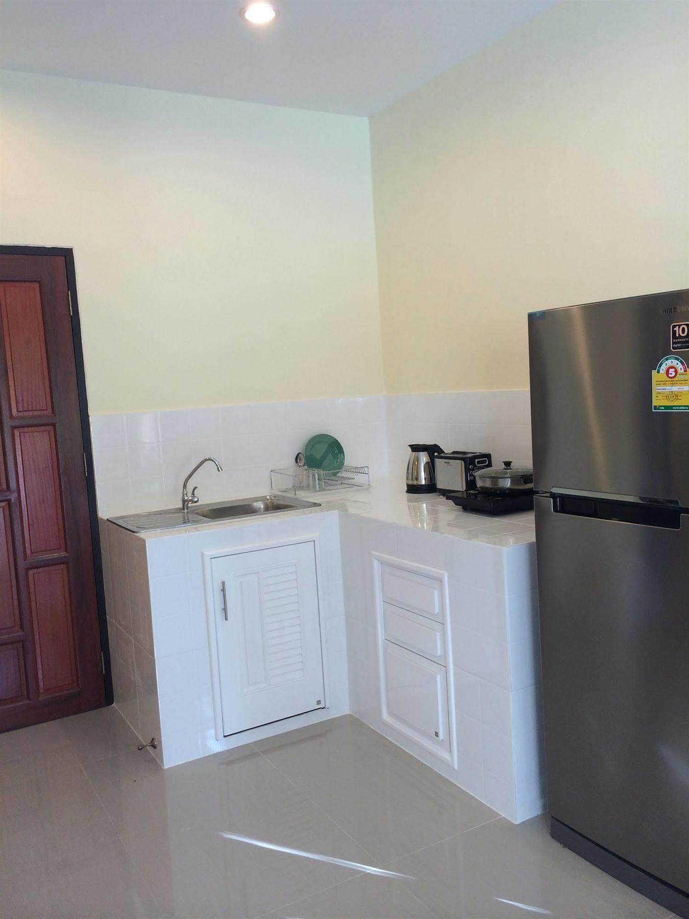 Lucky Lek Resort Rawai Экстерьер фото