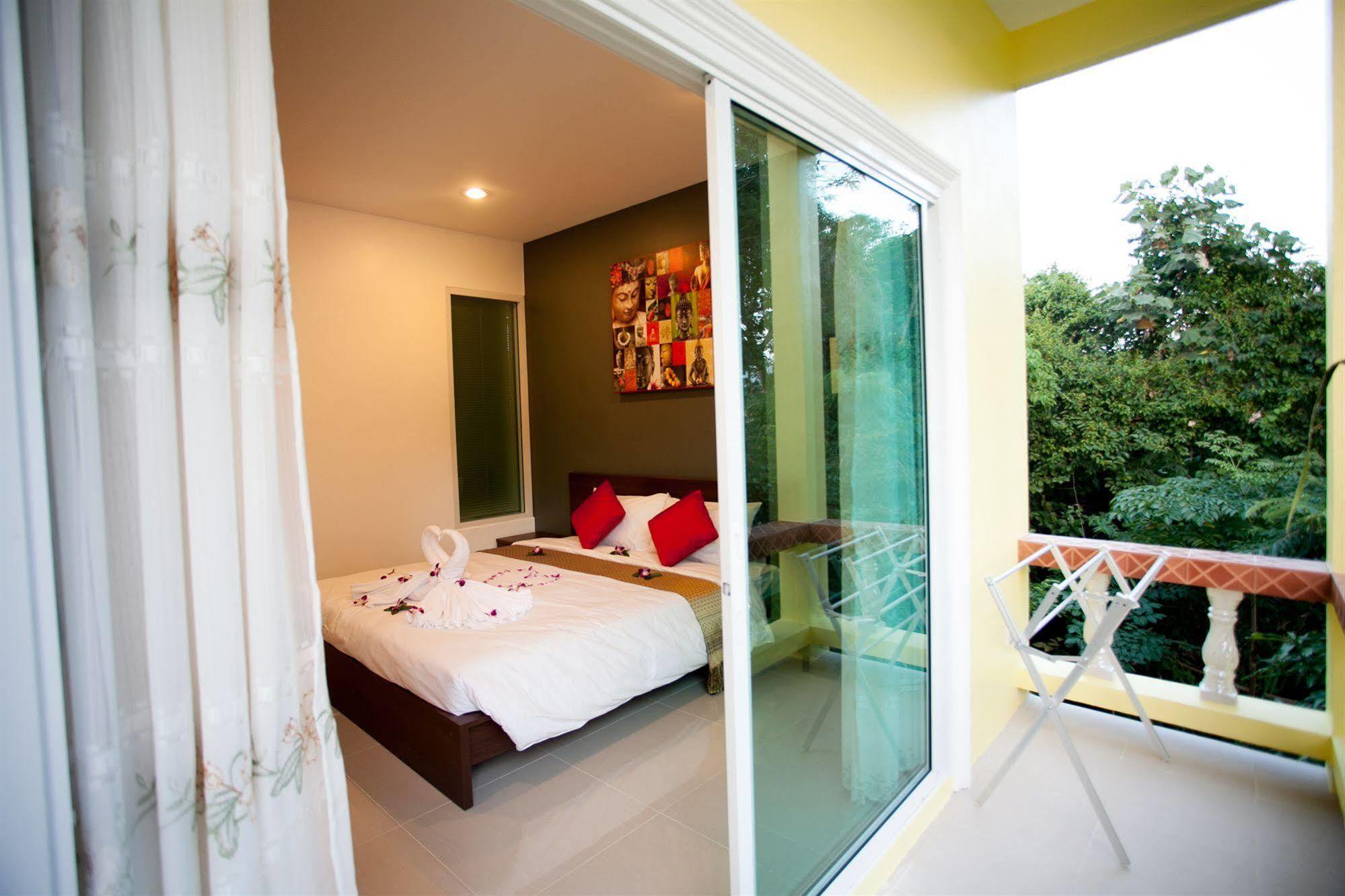 Lucky Lek Resort Rawai Экстерьер фото