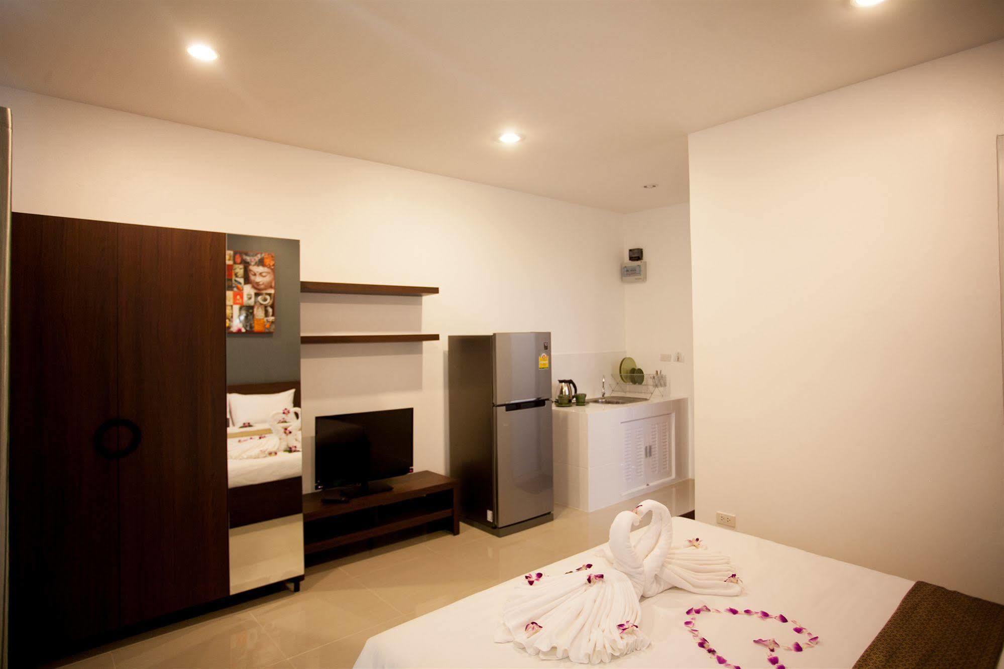 Lucky Lek Resort Rawai Экстерьер фото