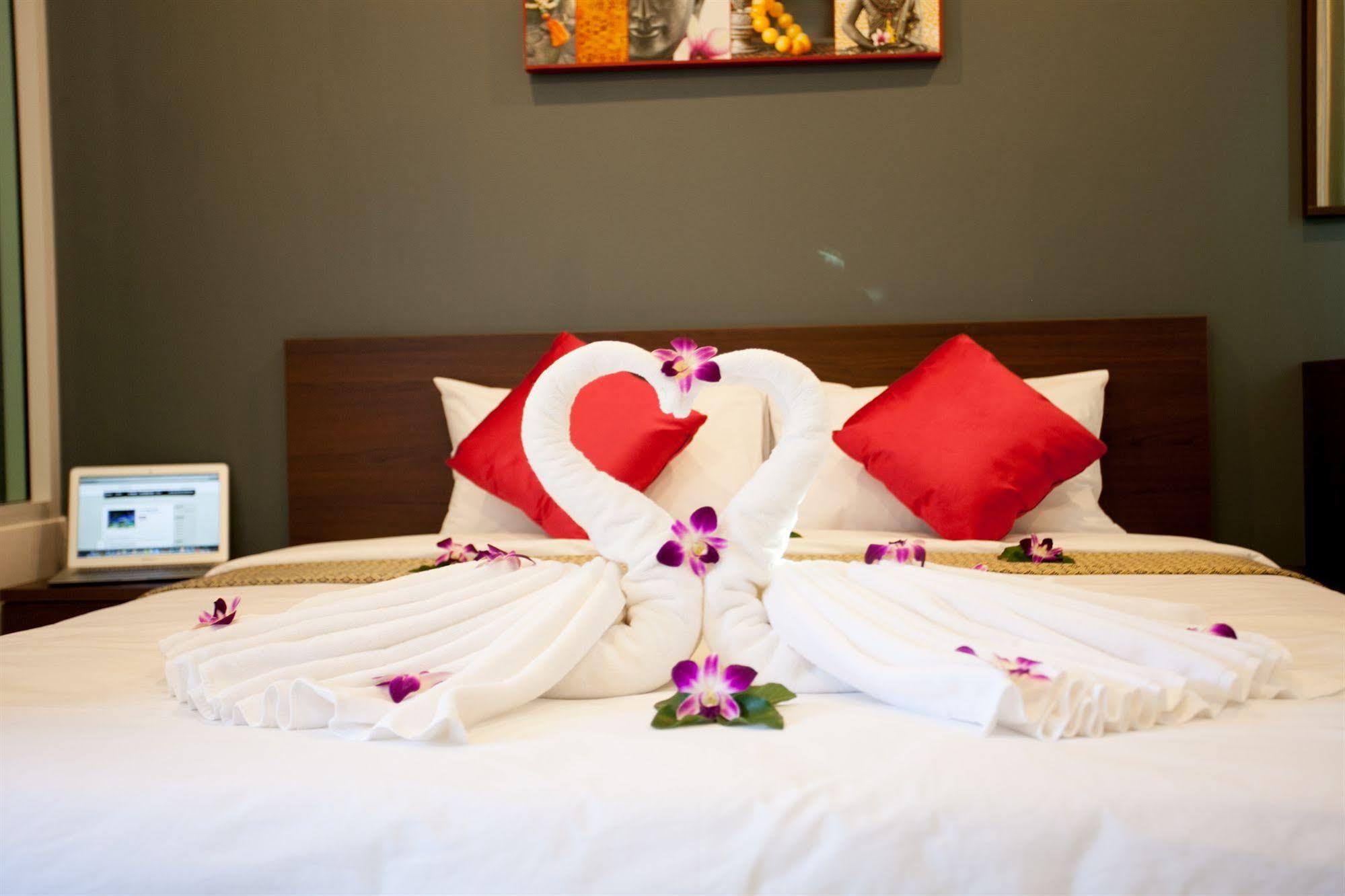 Lucky Lek Resort Rawai Экстерьер фото